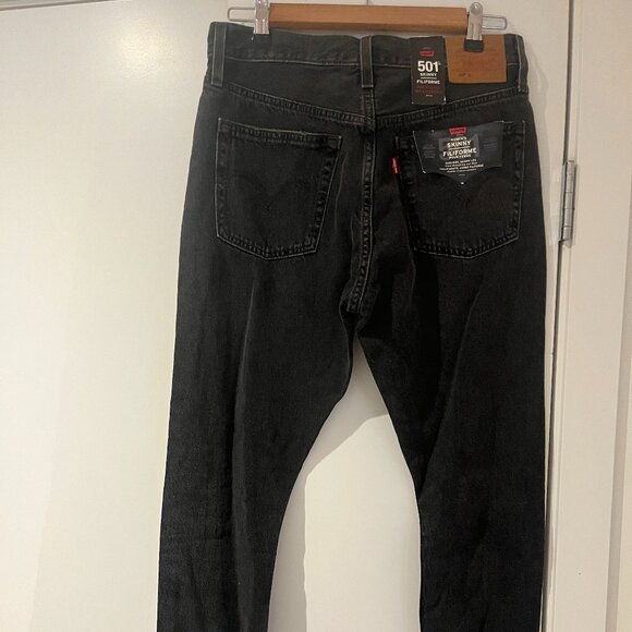 Levi''s Black Wash Lightly-Distressed 501 Jeans New with Tags - Picture 3 of 4